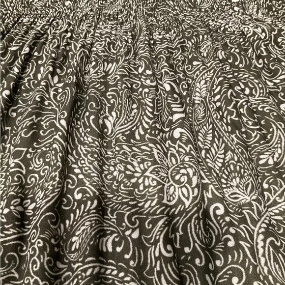 Cable & Gauge Women’s Crinkle Olive Green/White Boho Peasant Top Size L - Picture 6 of 8